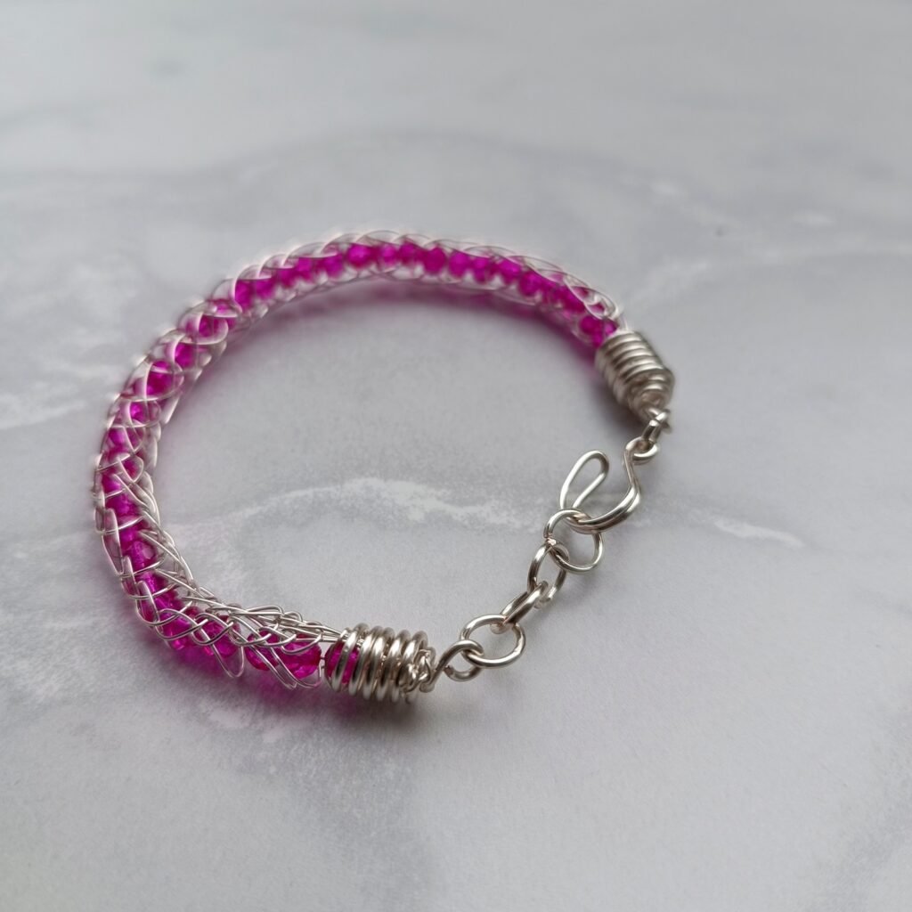 Pulsera tejido vikingo con cristales Gise Artejoya